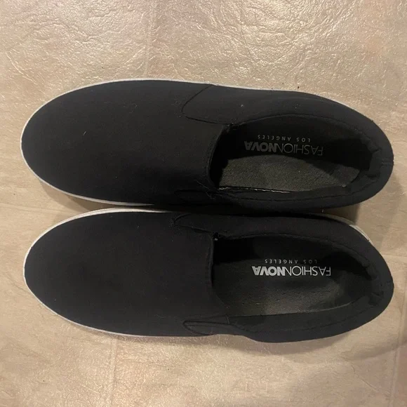 Shoes - Picture 2 of 2